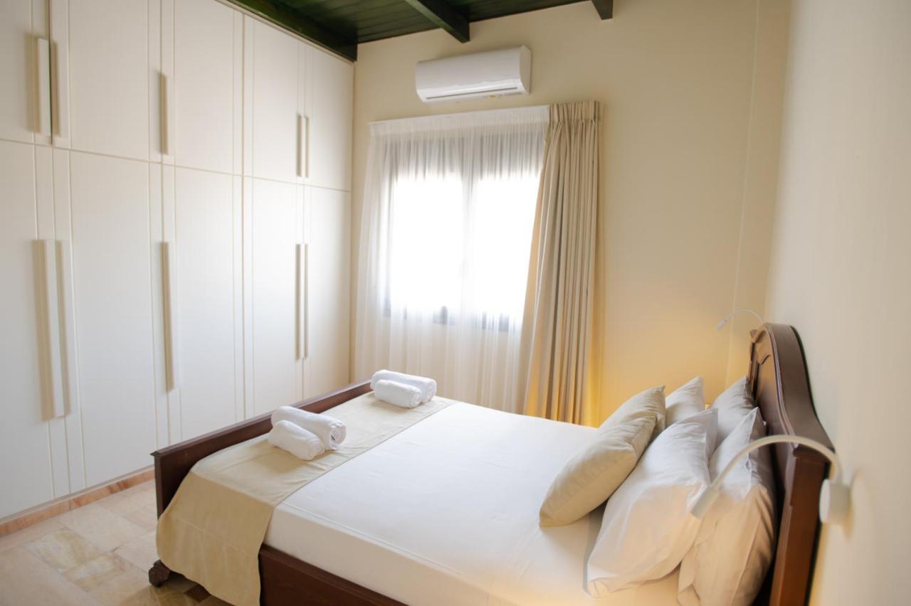 קרטרוס Marble Luxury Suites מראה חיצוני תמונה