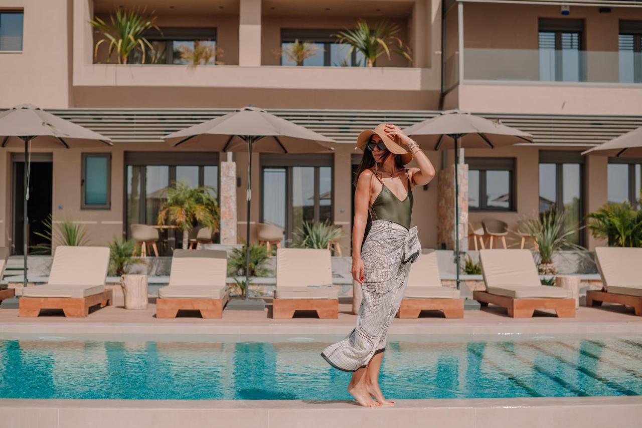 קרטרוס Marble Luxury Suites מראה חיצוני תמונה