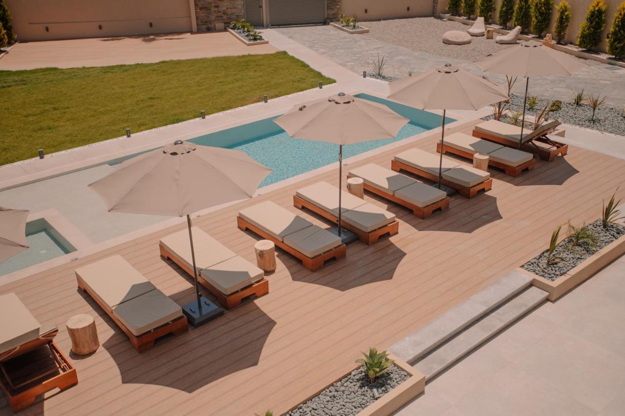 קרטרוס Marble Luxury Suites מראה חיצוני תמונה