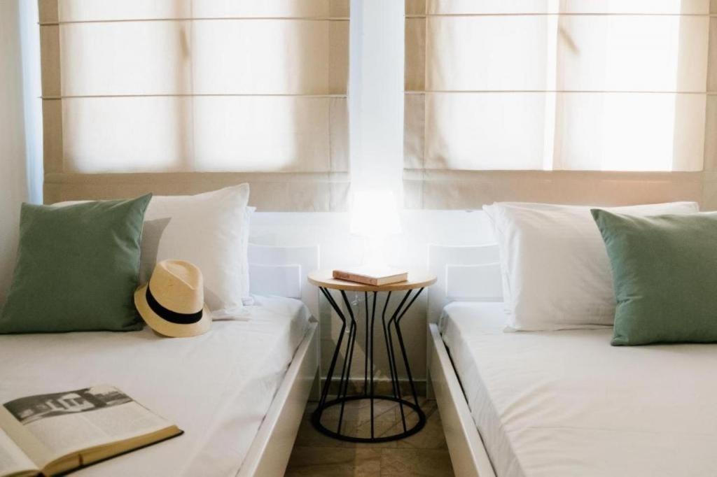קרטרוס Marble Luxury Suites מראה חיצוני תמונה